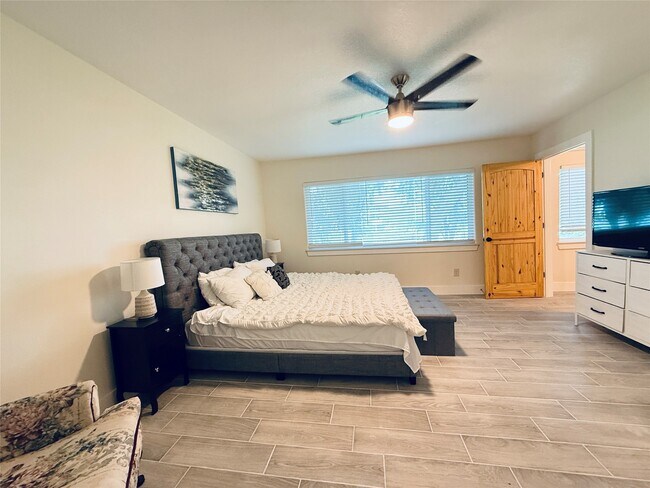 Photo - 3936 Wagon Rd