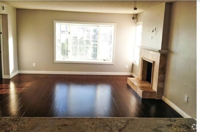 Building Photo - 1151 Viewpointe Blvd Rental