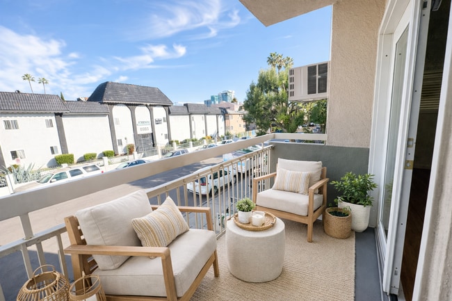 Photo - 6556 La Mirada Ave