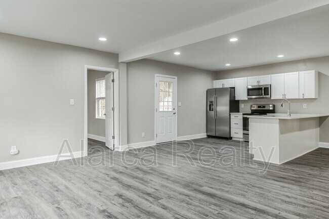 Photo - 1219 Skyview Rd