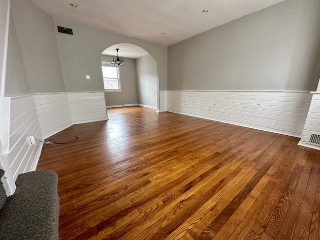 Photo - 256 Springton Rd Townhome