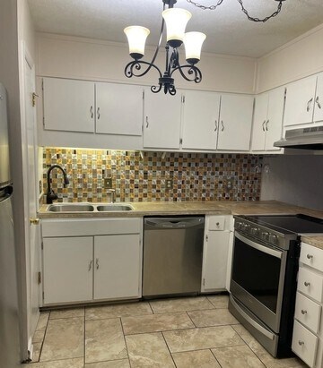 Photo - 7560 Taylor Rd