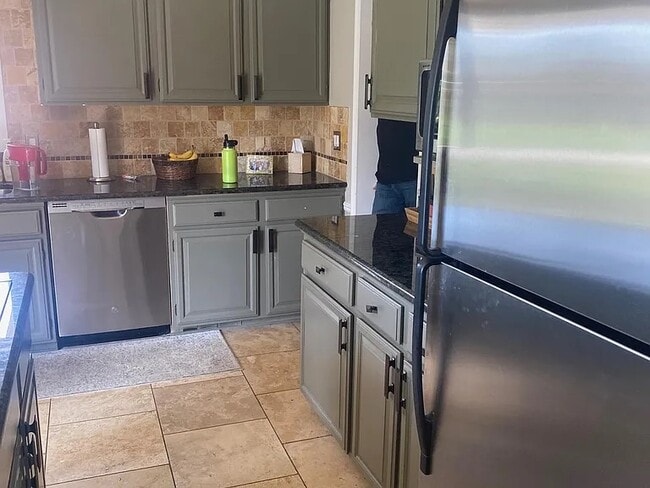 Photo - 1606 Bracken Rd