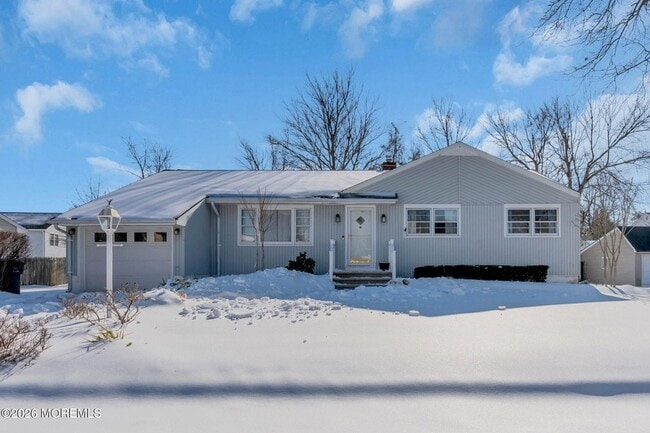 Building Photo - 7 Klein St