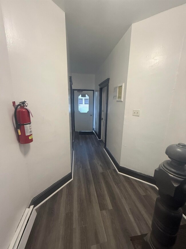 Photo - 134 W 27th St Unit 3