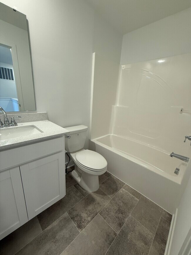 Photo - 15138 Farrington Rd