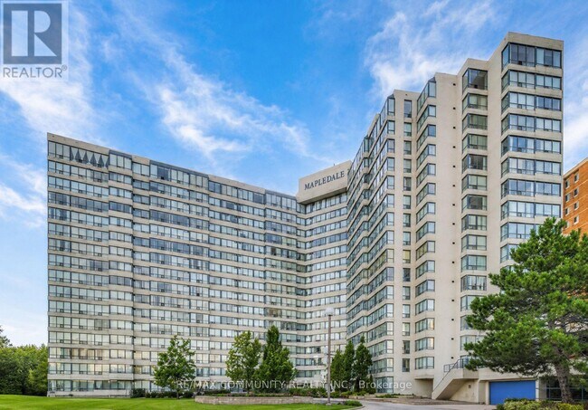 Photo - 3050 Ellesmere Rd Unit 403
