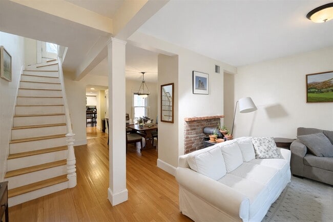 Photo - 20 Watson St Unit 1