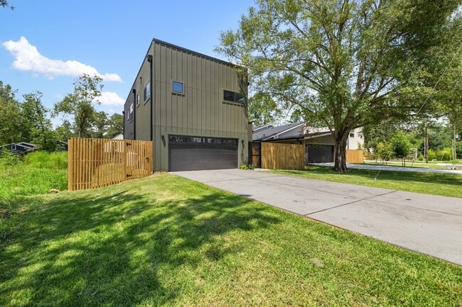 Photo - 1420 Primrose St