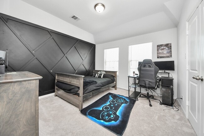 Photo - 10603 Juniper Br Dr