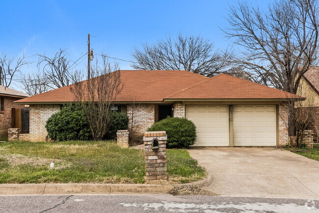 Building Photo - 6424 Canyon Cir Rental