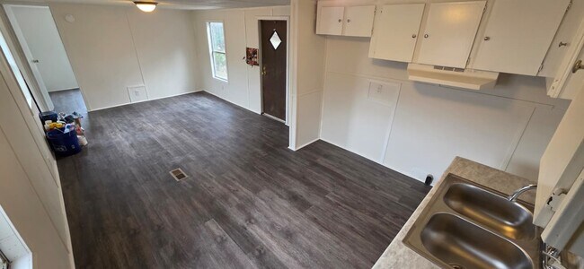 Photo - 8364 Cedar St