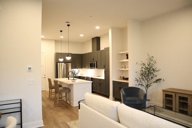 Photo - The Landing at Lakewood Harbour