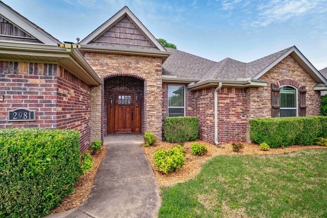 Photo - Spacious 3 Bedroom 2 Bath home in Great Location!