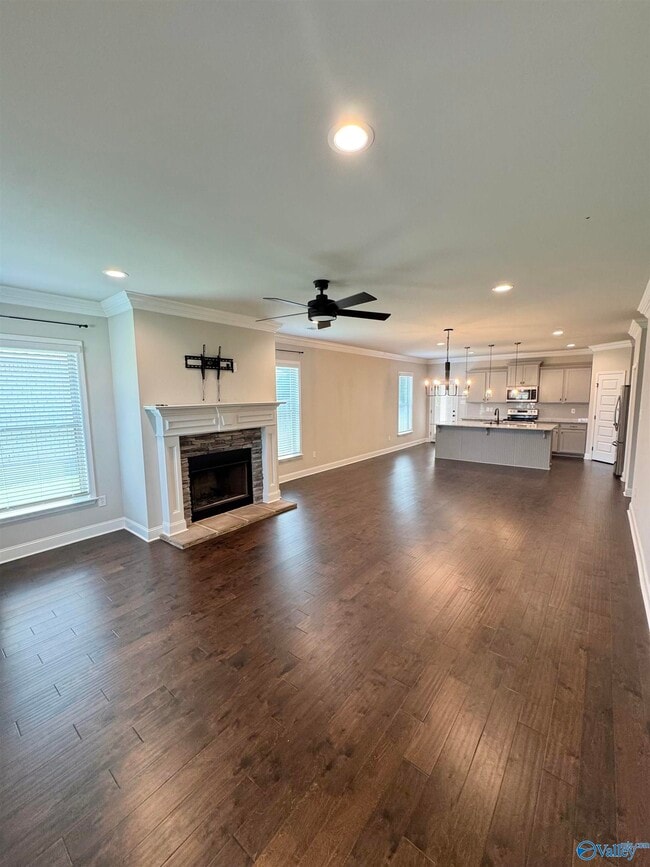 Photo - 603 Hudlowe Ln