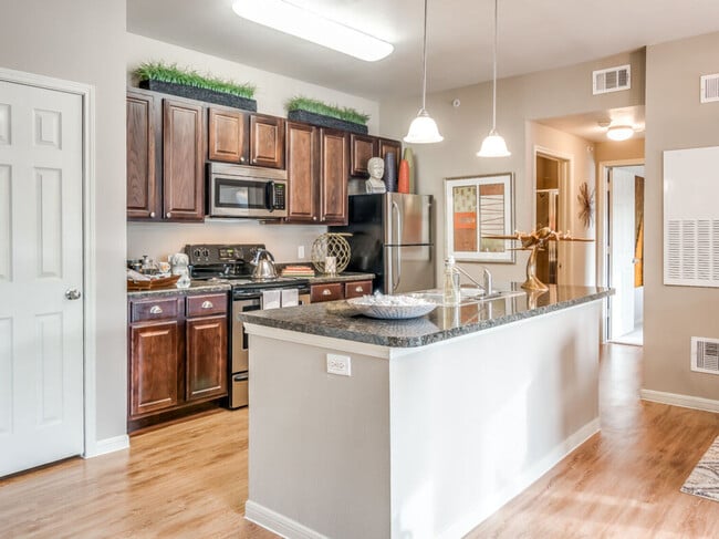 Photo - Riverside Villas Apartments