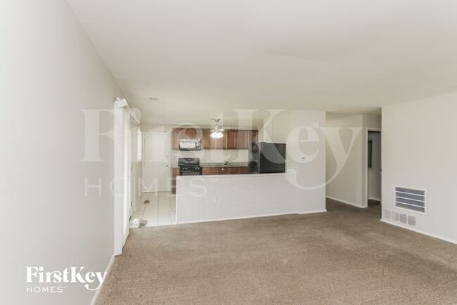 Photo - 17031 S 88th Ave