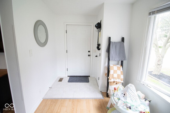 Photo - 113 E Indiana Ave