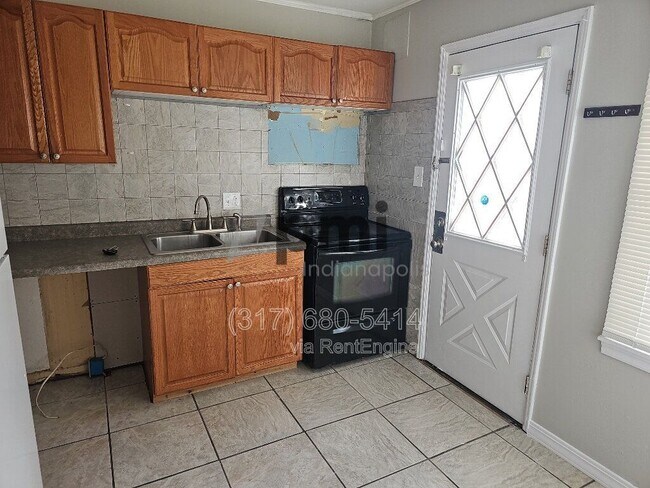 Photo - 2643 Putters Ln