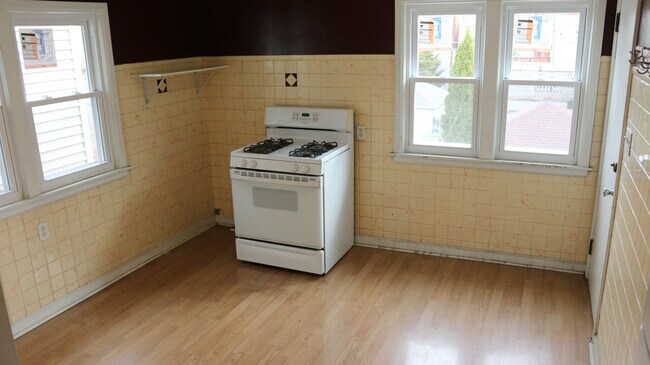 Photo - 3108A N Pierce St Unidad Cozy 2 Bedroom in Riverwest