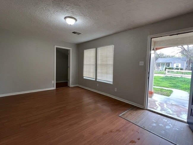 Photo - 1210 NW Baldwin- COMING SOON!