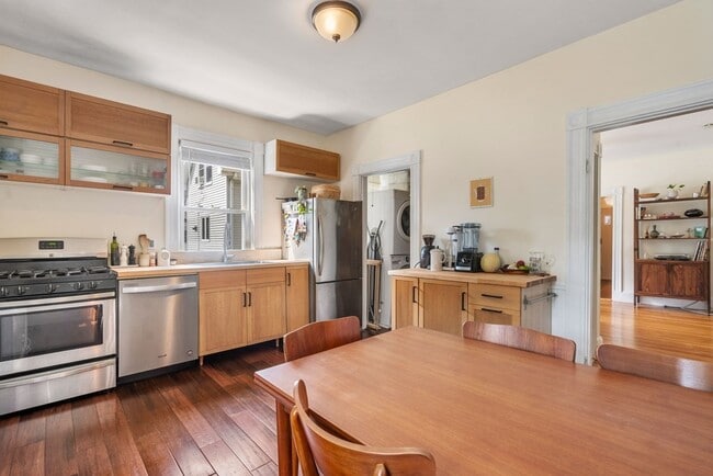 Photo - 14 Ardale St Unit 1