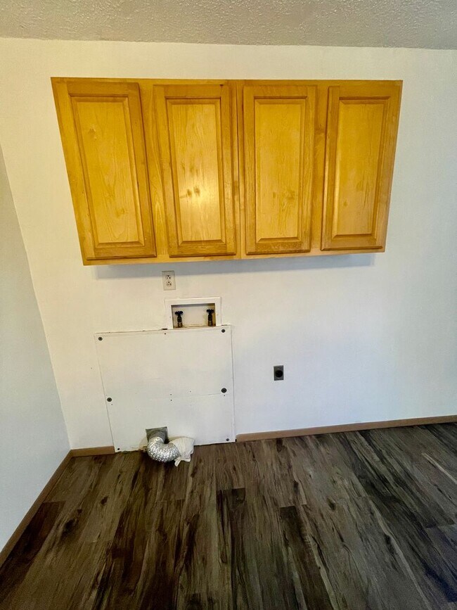 Photo - Pacific St., 2405 E. Unidad 2