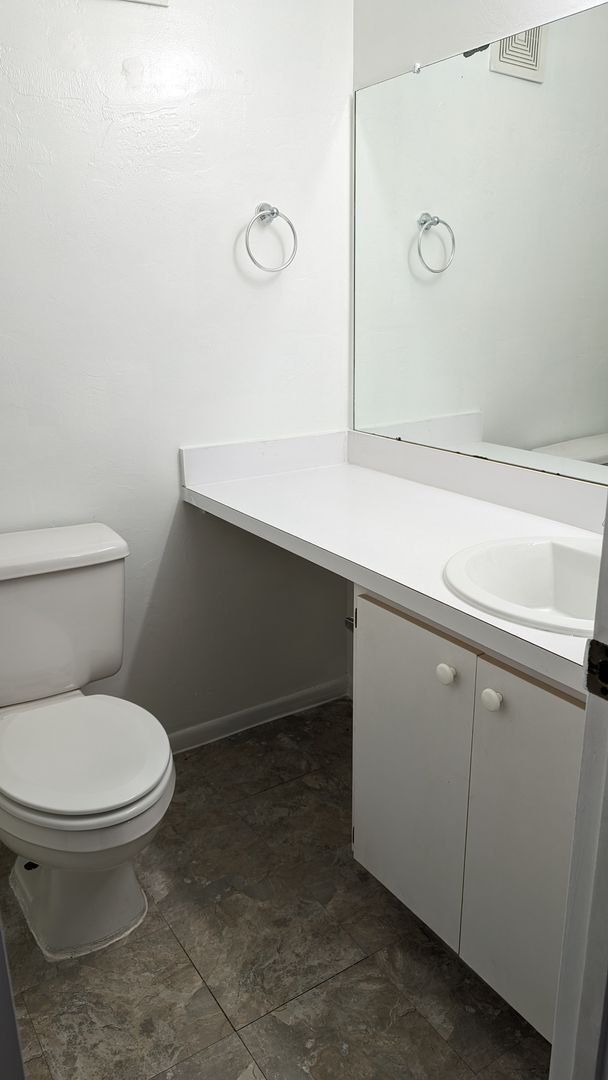 Photo - Countryside Unit 3-304 Unit 3-304 - Room 3