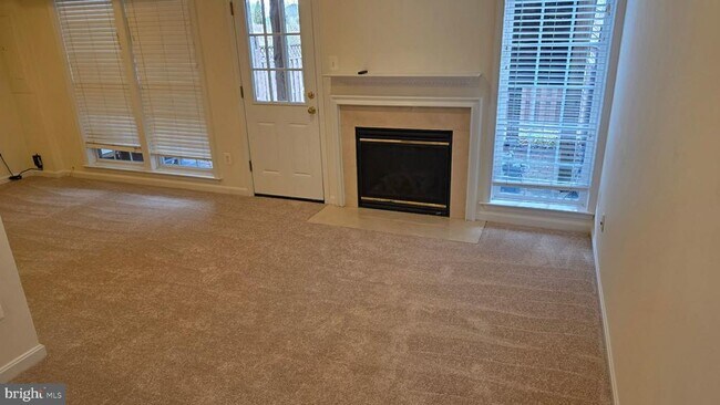 Photo - 41859 Cinnabar Square