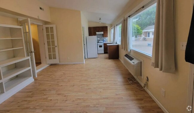 Building Photo - 521 N 1st St Rental
