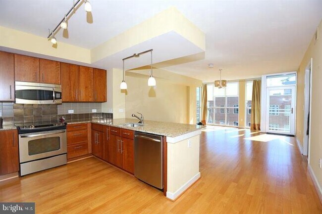 Photo - 1025 1st St SE Unit 1012