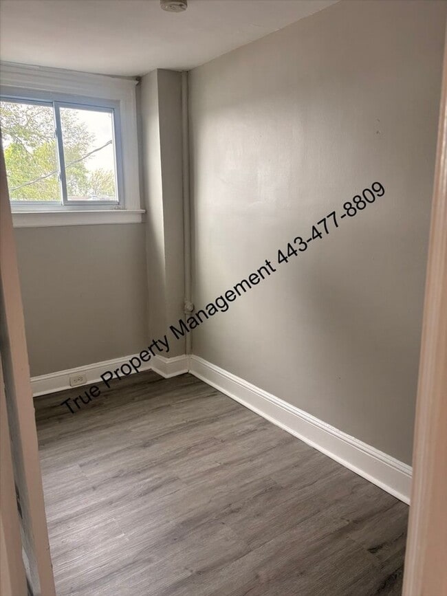 3212 Elmora Ave