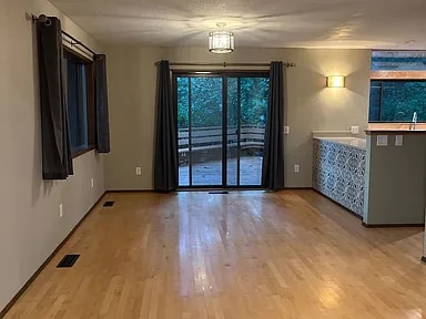 Photo - 3-bedroom Nature Retreat Near Lake Whatcom in a Park-Like Setting