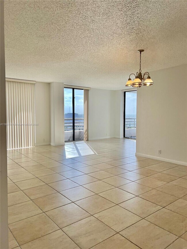 Photo - 3300 NE 191st St Unit 1606