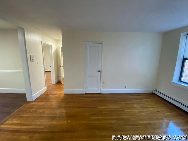 Photo - 9 Victory Rd Unidad 17