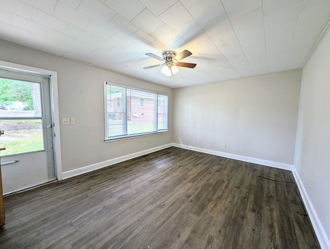 Photo - 213 E Weatherspoon St Unidad B