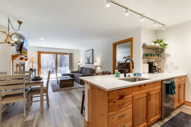 Building Photo - 2740 Shadowmoon Ln Unit ID1310718P