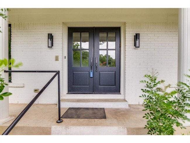Photo - 8700 Mountainwood Cir