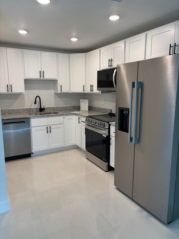 Photo - 2409-2411 Churchill Ave N Unit 2411