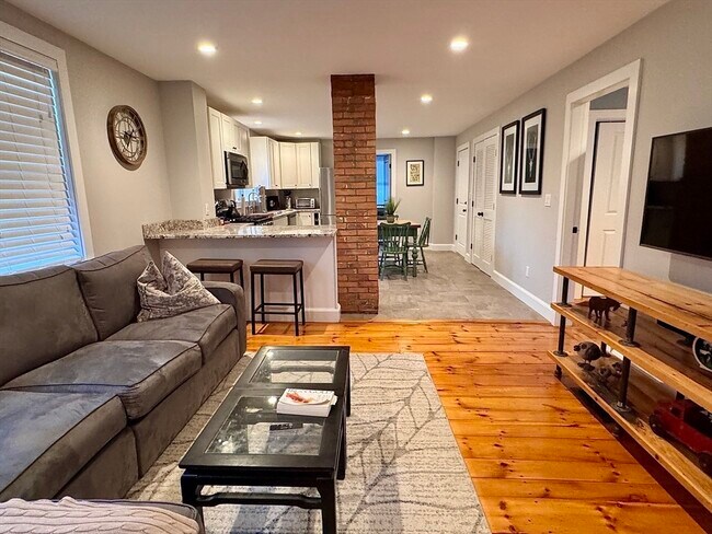 Photo - 7 Hardy St Unit 1