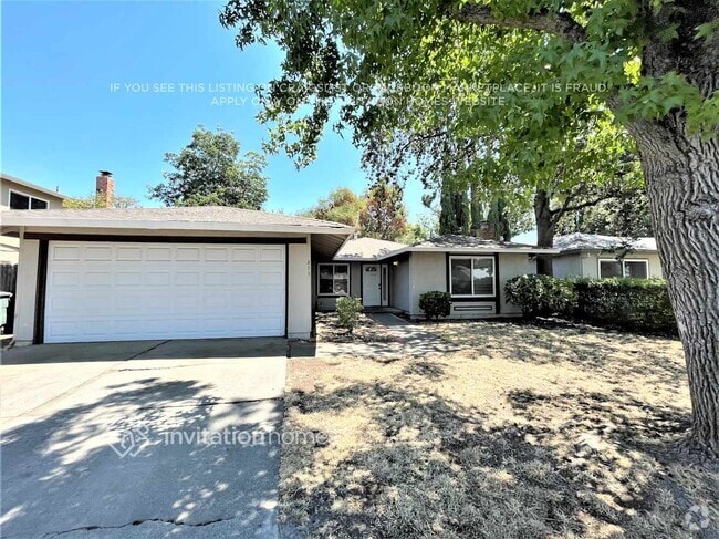 Building Photo - 413 Royal Oaks Dr Rental
