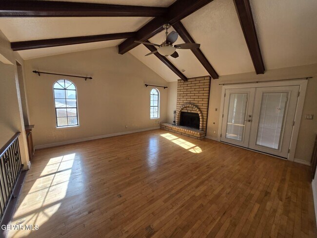 Photo - 4759 Excalibur Dr