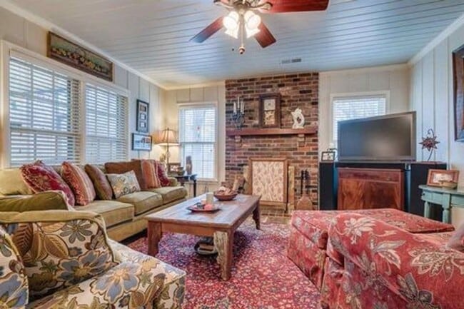 Photo - 5180 Mason Rd