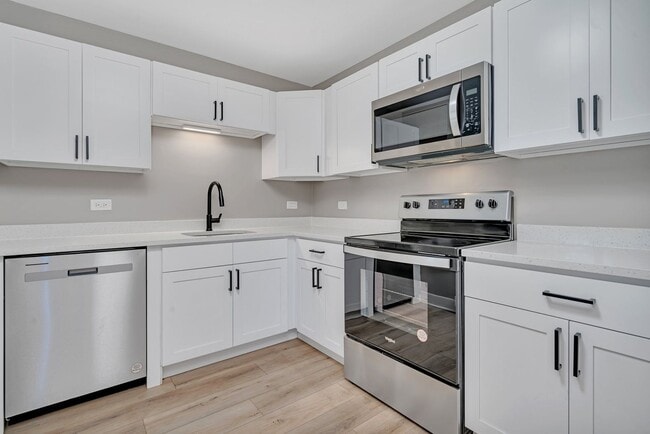 Photo - Iron Gate Apartments