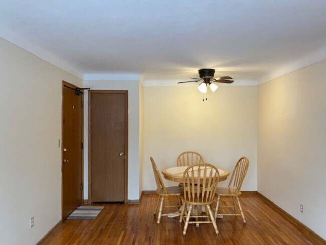 Photo - 1330 St Clair Ave Unidad 6