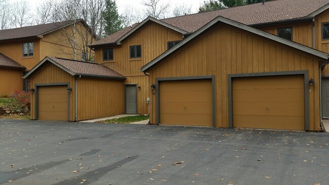 Photo - 227305 Boulder Ridge Cir Townhome