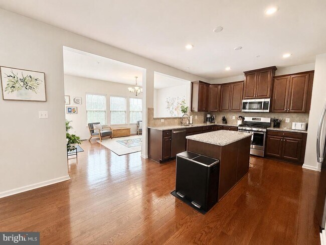 Photo - 17875 Sugarberry Rd