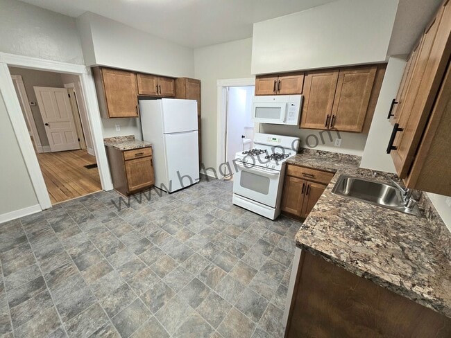 Photo - 6527 18th Ave Unit Lower