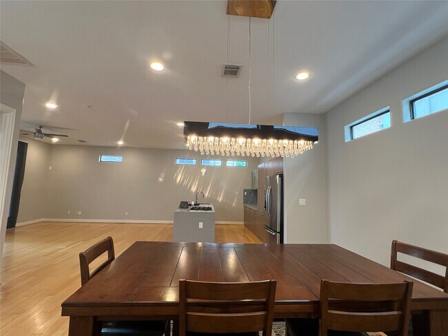 Photo - 2314 Camden Dr