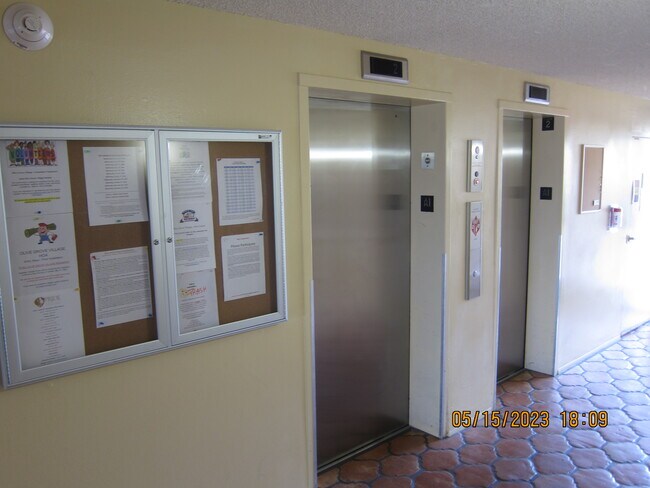 Photo - 3033 E Devonshire Ave Unit 3004